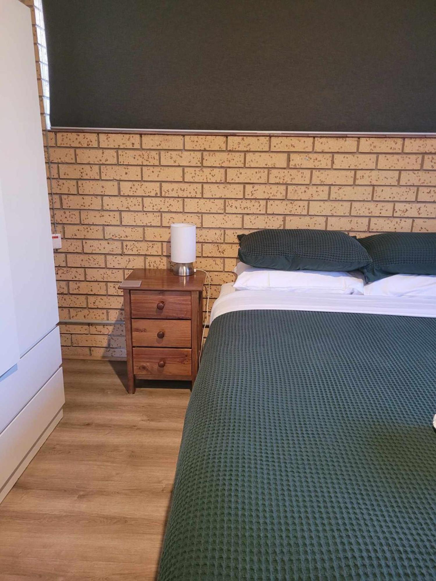 The Bright Motor Inn Buitenkant foto