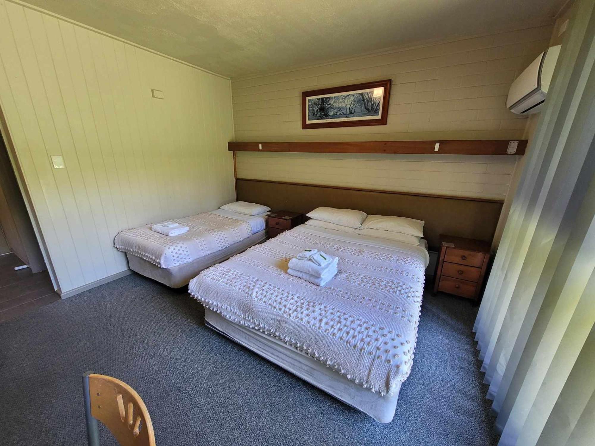 The Bright Motor Inn Buitenkant foto